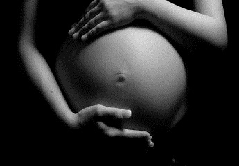 CAN HYPNOSIS HELP IN PREGNANCY AND BIRTH
